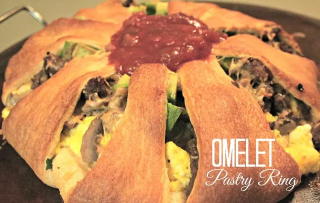 Omelet Pastry Ring, Breakfast pastry ring, Breakfast Crescent Roll ring, Recipe, Omelet Pastry Ring