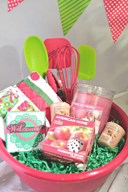 Holiday Welcome Basket, Adult Goodie Bags, American Home&trade; by Yankee Candle&reg;, #LoveAmericanHome, Silhouette card designs