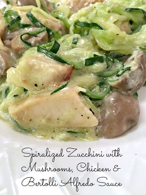 Low Carb Zucchini Chicken Alfredo, LCHF Dinners, How to Cook spiralized zucchini, How to cook zucchini noodles, Bertolli, #VivaBertolli, Low carb Bertolli Recipes, Italian-inspired healthy meals