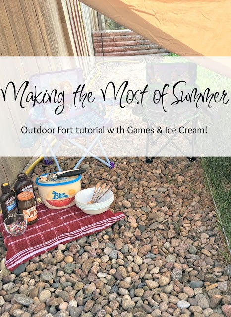 #TopYourSummer, #SoHoppinGood, #Ad, Making the Most of Summer, How to build and outdoor fort, Easy outdoor fort, little kid outdoor activities, outdoor ice cream bar, 