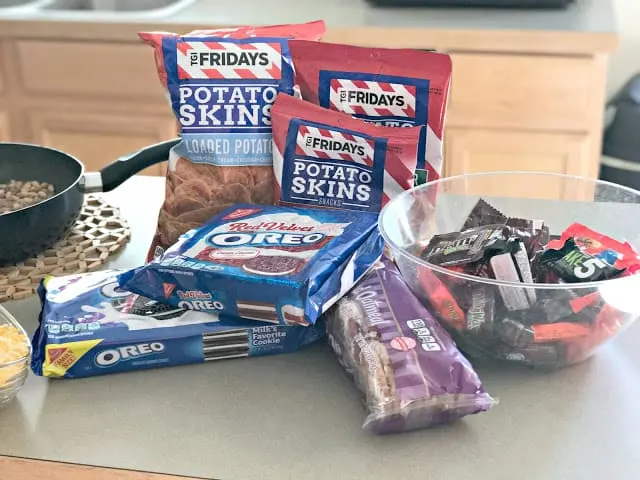 National Junk Food Day, Free TGI Friday Snack Coupons, TGI Friday giveaway, TGI Friday snack coupon giveaway, How to throw and awesome junk food dinner, Easy junk food dinner ideas