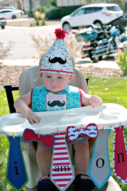 How to throw a mustache baby birthday party, where to purchase items for a mustache themed party for cheap, First birthday party theme ideas for a boy, Little Man birthday theme ideas, mustache theme party ideas, oriental trading mustache party decor