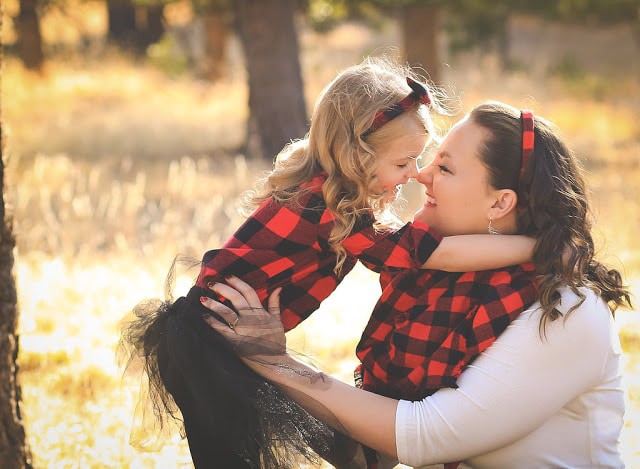 Buffalo Plaid Family Photos, Mommy & Me Tutus, Affordable mommy and me tutus, how to style lifestyle family photos, magical family photos