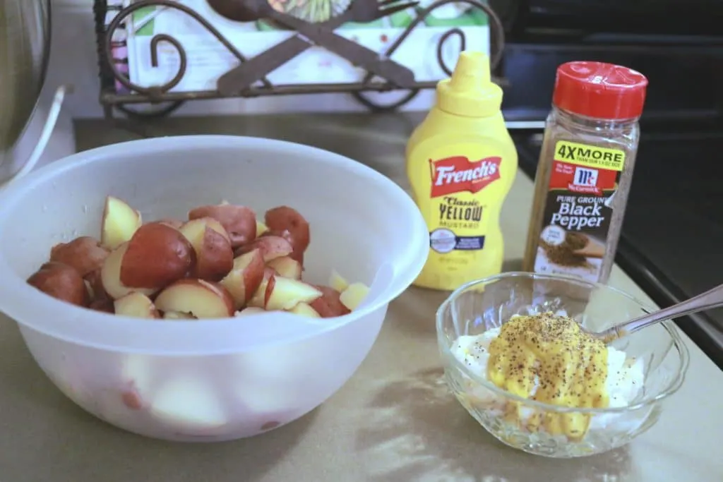 easy and delicious homegating party, how to throw a football party at home, easy recipes for a football party, how to host a simple football party, weber sweepstakes, mccormick sweepstakes, french's potato salad recipe, stubb's wing recipe, easy buffalo chicken nachos