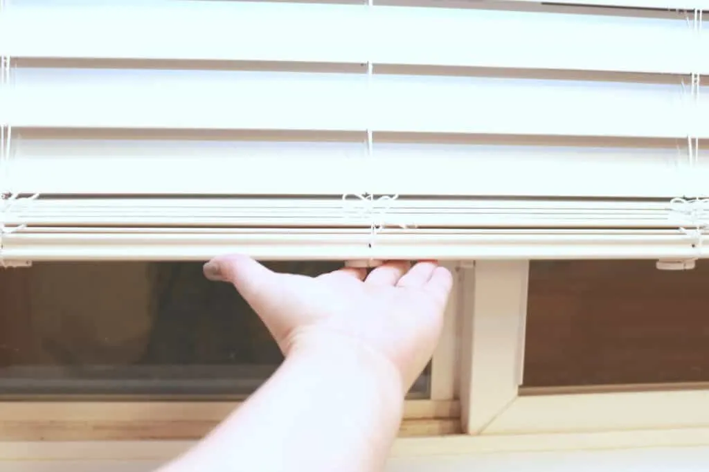 Window Covering Safety, Tips for window covering safety, how to be safe around windows, how to create safe windows for children, safe blinds for children, window covering safety council, retrofitting for window safety, cordless blinds, best for kids window safety certification