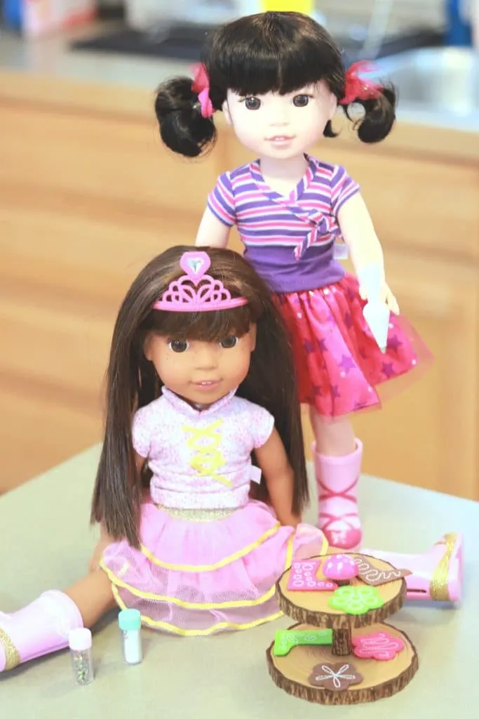 Cookie Baking, American Girl WellieWishers, WellieWishers Emerson, WellieWishers Accessories, WellieWishers Kendall