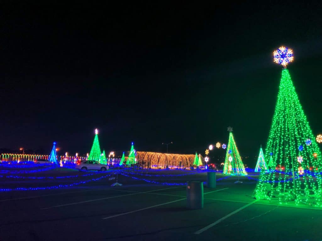 Christmas in Color, Christmas in Color Denver, Drive through lights in Colorado, Drive through christmas light in Denver, Denver light displays, know before you go christmas in color