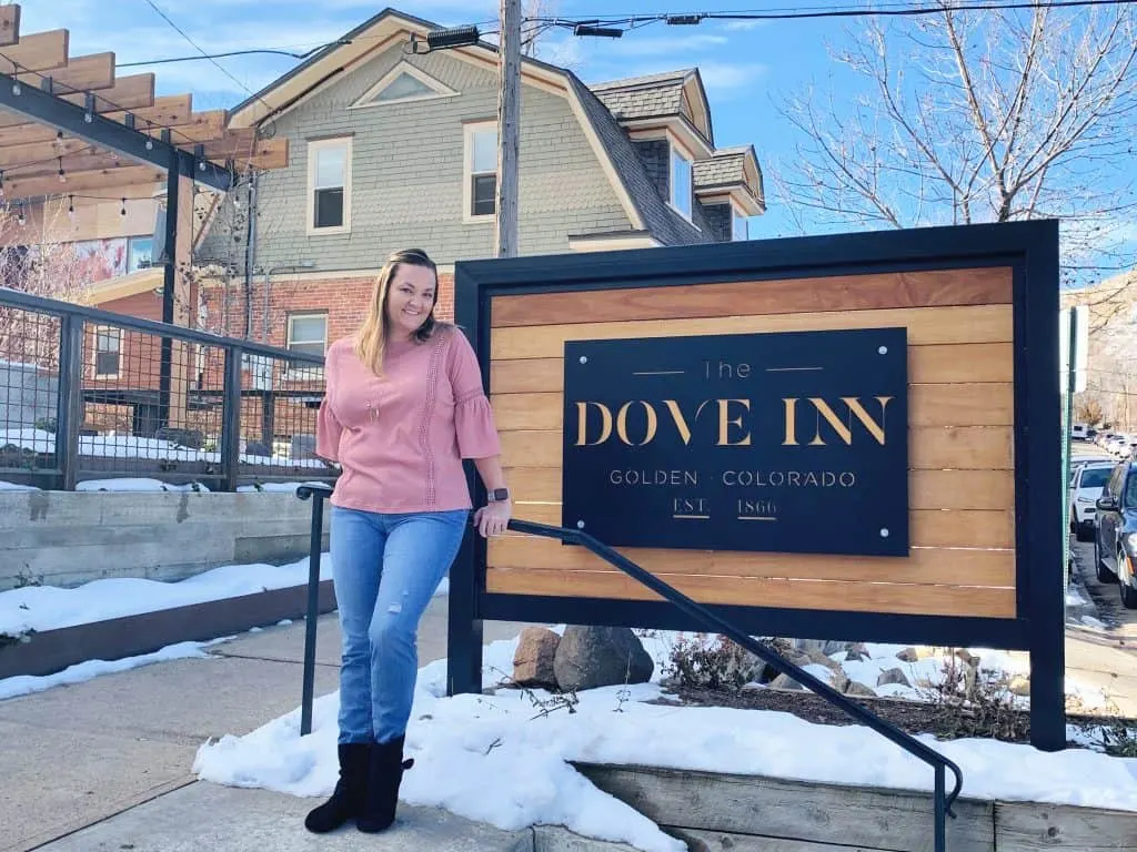 The Dove Inn Sign