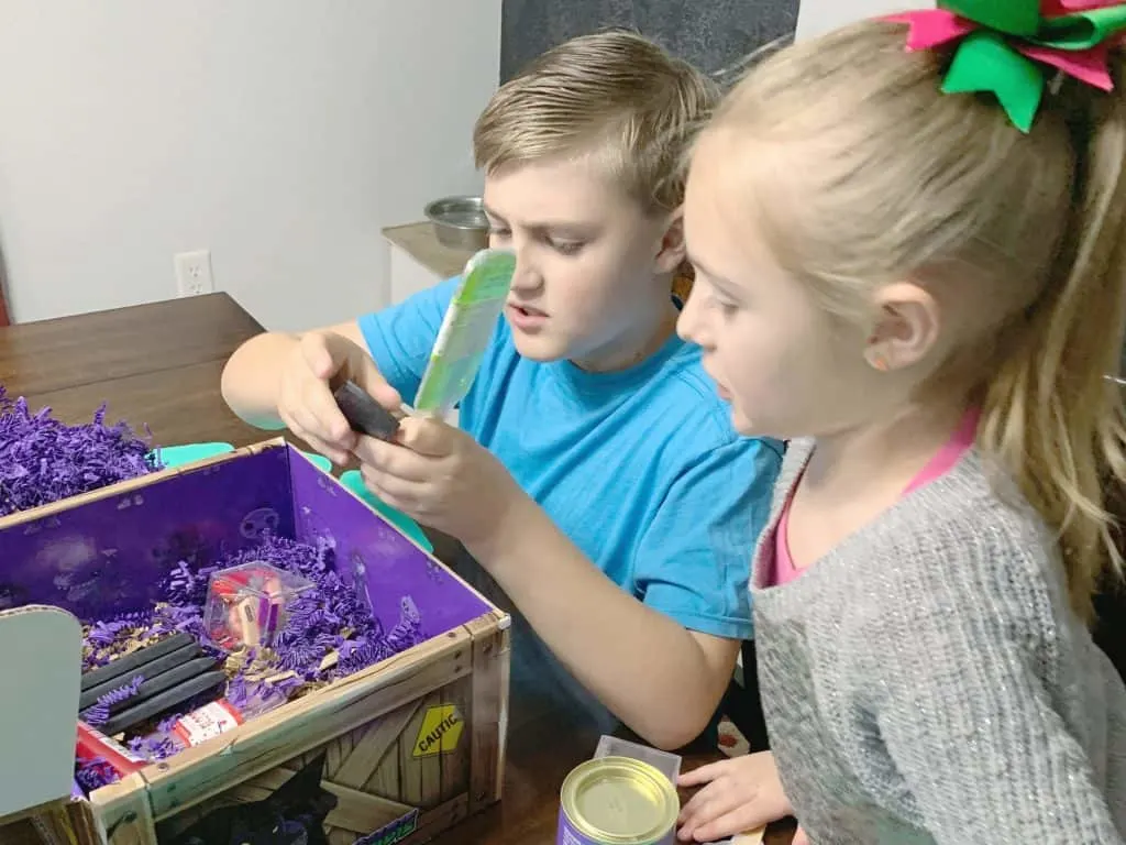 Unboxing Zo Zo Zombie